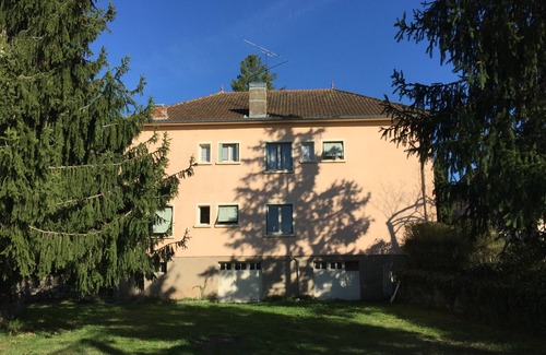 Saint-Bonnet-de-Joux House | Large family home in a haven of peace.