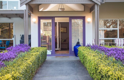 Bombay House | Large Family Home situated in the peaceful countryside with golf course!