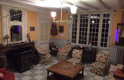 Orgeval House | Large family house with large garden