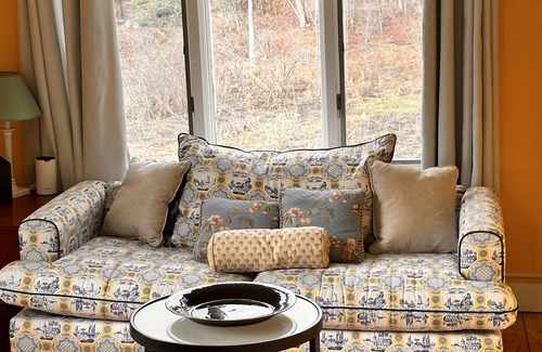 Waterbury Center Other | Large Farm House Apartment minutes away from Stowe Mountain Resort