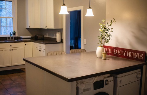 Newfoundland Other | Large Farmhouse near Pocono attractions! Ping-pong and Pool tables included.