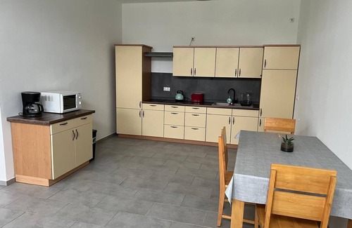 Kolkwitz Apartment | Large, furnished flat with garden