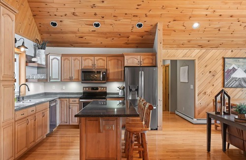 Prattsville House | Large Group Catskills Mountain Retreat near Hunter & Windham Mountains