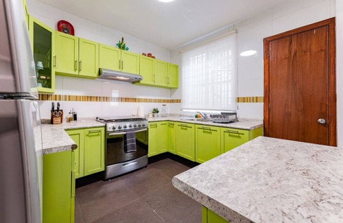 Anahuac Apartment | Large Group-Friendly Home with Stunning Rooftop