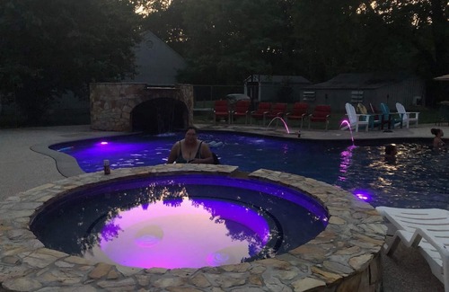 Stafford House | Large Heated Pool & Hot Tub, Near Quantico DAY Parties and Cookouts Welcome