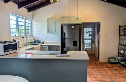 Ragged Point House | Large House SLEEPS 10- 4 bed 3 Bath near Beach, restaurants.