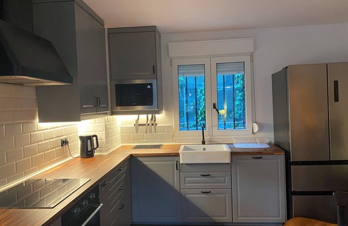 Castro Urdiales House | Large house with private pool in stunning rural location - 4km to the beaches