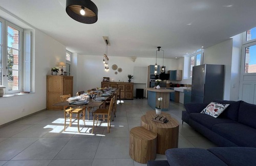 Gemages Cottage | Large house with private garden and WiFi, ideal for family gatherings