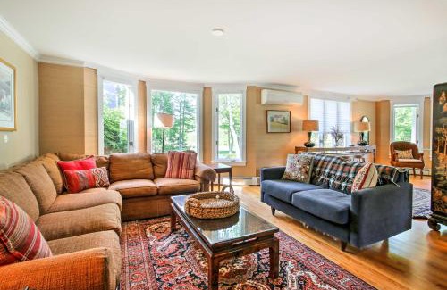 Kennebunk House | Large Kennebunk Home, Walk to Beach Less Than 2 Mi to Town