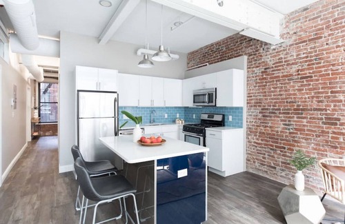 Beacon Hill Apartment | Large Loft Steps From Boston Common | Short Stays | Dog Friendly