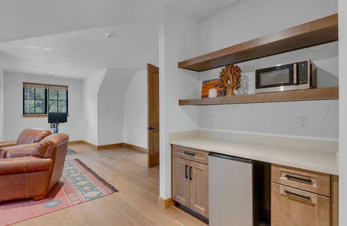 Flagstaff House | Large Luxury 5-Br Flagstaff Cabin on 8 acres