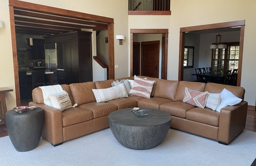 Awbrey Butte House | Large luxury home in desirable NW Bend, 30 minutes to world class skiing/snow