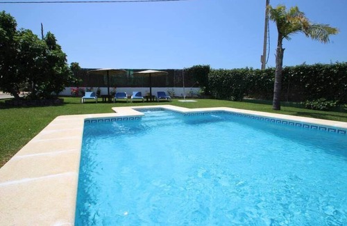 Campano House | Large pool, beautiful fireplace, brick barbecue, near the beautiful beach in Roche - Casa Bartolo -