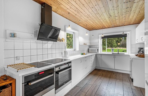 Brande House | Large pool house for 20 people, where hunting is allowed in the adjacent forest.