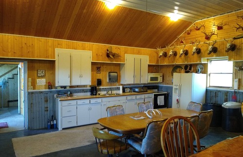Canby House | Large Private Lodge located in the middle of a hunters paradise