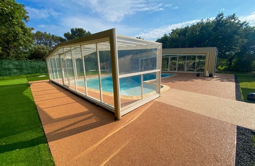 Ollieres Villa | Large Provencal villa ideal for family vacations, swimming pool, trampoline, petanque.