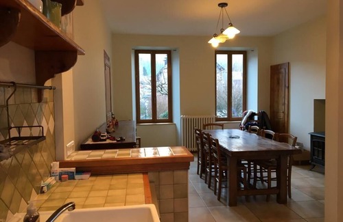 Saint-Mamet House | Large renovated old house with garden and swimming pool