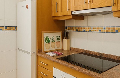 Els Arenals del Sol House | Large roof terrace, barbecue, free WIFI, near the beach and the city of Alicante