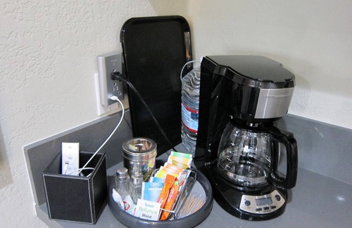 Northridge Apartment | Large Studio Guest House