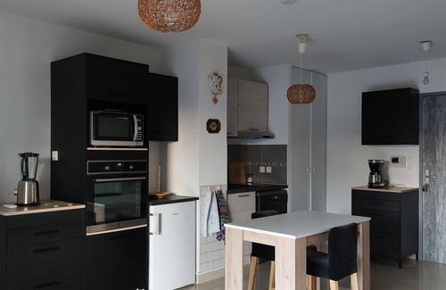 Gruissan Apartment | Large Studio in quiet residence 300m from the beach