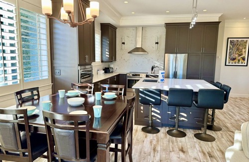 Gulf Shores House | Large Townhouse In Peninsula Golf Club Right By The Course On The Alabama Coast.