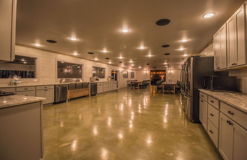 Beach Lake Other | Largest VRBO in the world! 18 bedrooms, 26 bathrooms, 3 pools, sleeps 44+