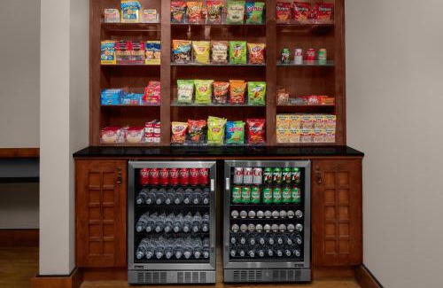 Renton Hotel | Larkspur Landing Extended Stay Suites Renton