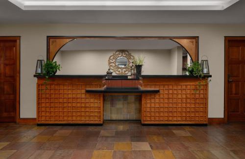 East Roseville Parkway Hotel | Larkspur Landing Extended Stay Suites Roseville