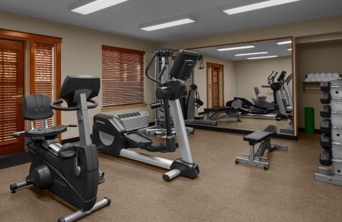 East Roseville Parkway Hotel | Larkspur Landing Extended Stay Suites Roseville