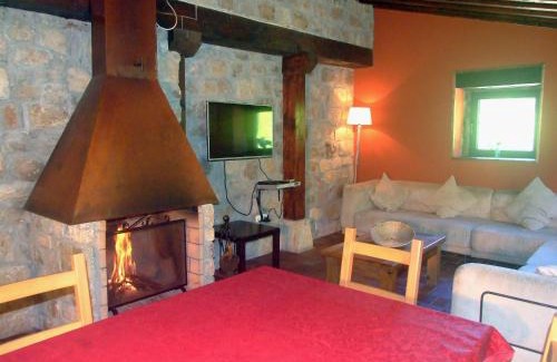 San Roque de Riomiera House | Las Hayucas