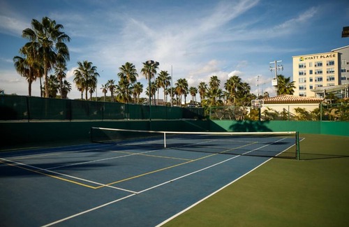 Zona Hotelera House | Las Maanitas C205 3 BR by Casago