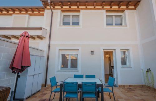 Martin Miguel House | Las Natillas Con V - Martín Miguel