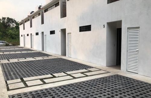 Santa Cecilia House | Las Orquídeas