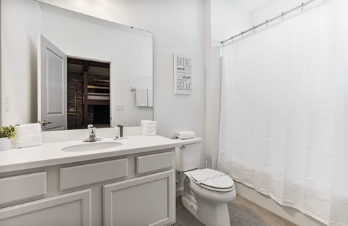 Kissimmee Villa | Last Minute Disney! Private Pool, Hot Tub, Game Room & Themed Bedrooms. Book Now! #122015