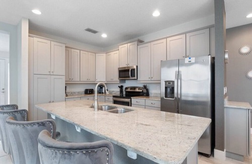 West Kissimmee Villa | Last Minute Disney! Private Pool, Hot Tub & Themed Bedrooms. Book Now! #105343