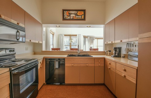 Keystone Condo | Last Minute Holiday Rates! Mountain views from Balcony