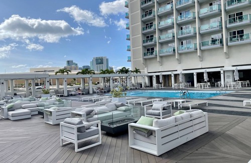 Ala Moana Condo | Last Minute Spacial! Oceanview's on 31st Flr