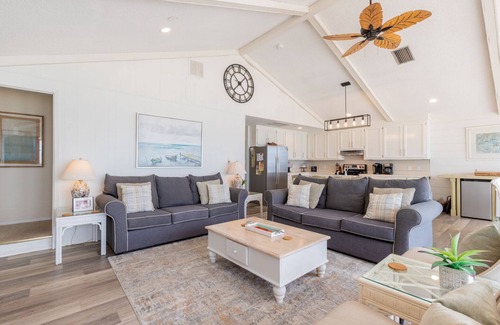Surf Side Shores House | Last minute special -Aug 16-23! nGorgeous Views! 5BR directly on the beach!