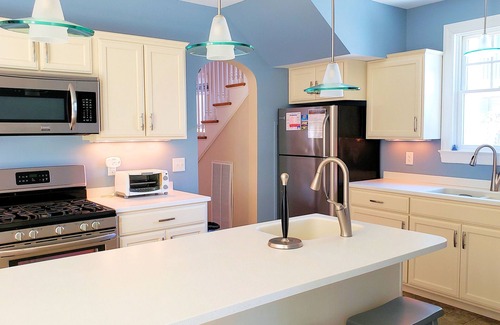 Chincoteague House | Laughing Pony - Renovated, in town, patio! LINENS AND TOWELS PROVIDED