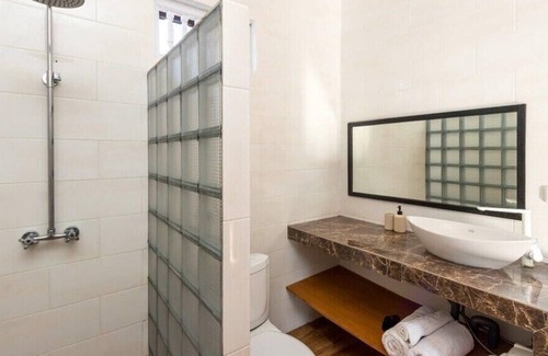 Hauula House | Laule‘a Hale - Beachfront | Pool | AC