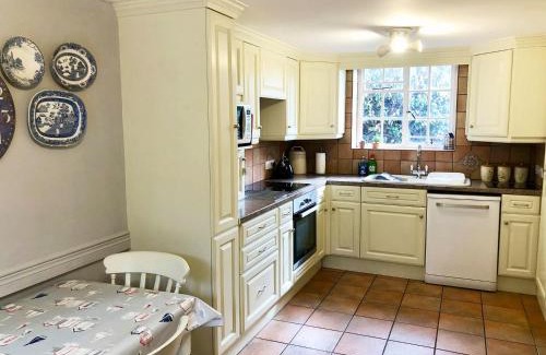 Stoke Gabriel House | Laurel Cottage