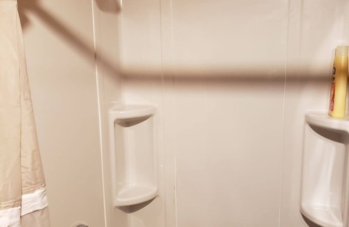 Jones Mills Cabin | Laurel Highland Resort Retreat