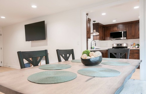 Lava Hot Springs Apartment | Lava Hot Springs Theme- Suites of Lava- Unit 2