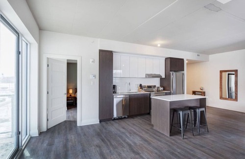 Laval Apartment | Laval - Equinoxe 2B1B