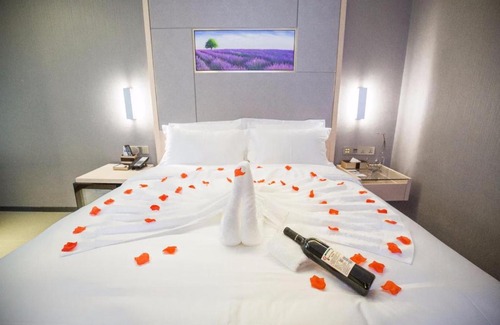 Lianxi District Hotel | Lavande Hotel Jiujiang Railway Station Branch