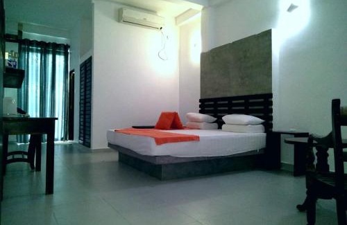 Mirissa Hotel | Lavendra Villa, Mirissa.