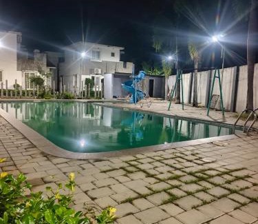 Vadanemelli Hotel | Lavin's villa