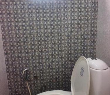 Vadanemelli Hotel | Lavin's villa