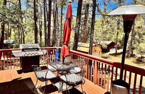 Groom Creek House | Lazy Bear Cabin BBQ FirePit Goldwater Lake