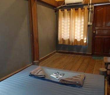Koh Rong Sanloem Hostel | Lazy Bones
